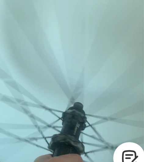 0011入门款碳轮。单出后轮  21年碳圈...