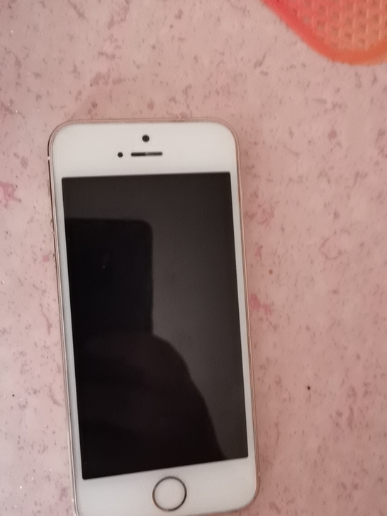 苹果5s，充满电用的时候，偶尔自动关机，不...