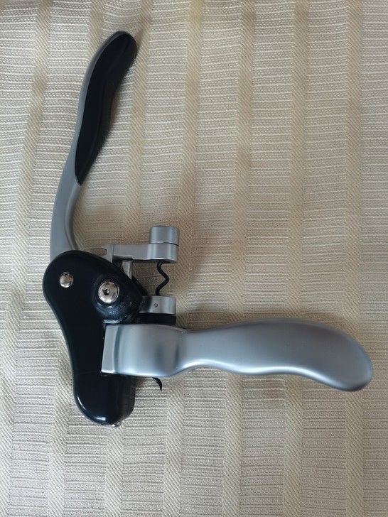 红酒开瓶器。