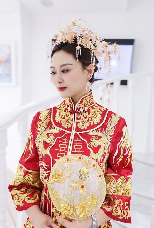喜看家秀禾头冠，很美。婚期结束转