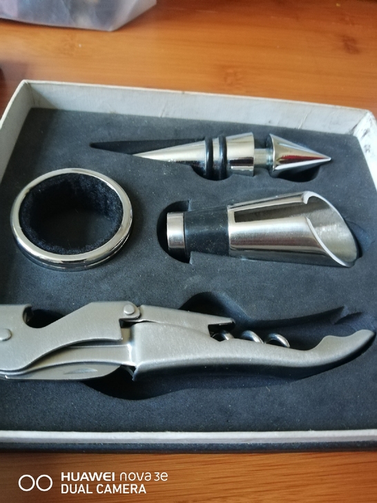 全新红酒开瓶器组合，不锈钢材质