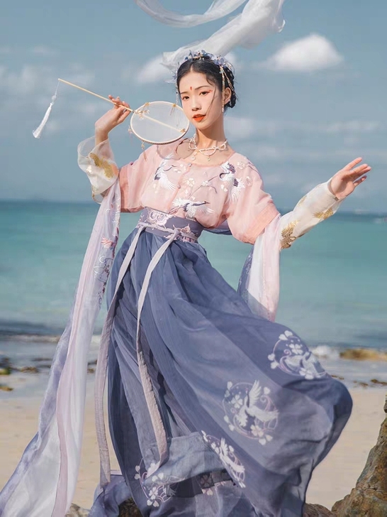 出租汉尚华莲舞鹤赋汉服 s码