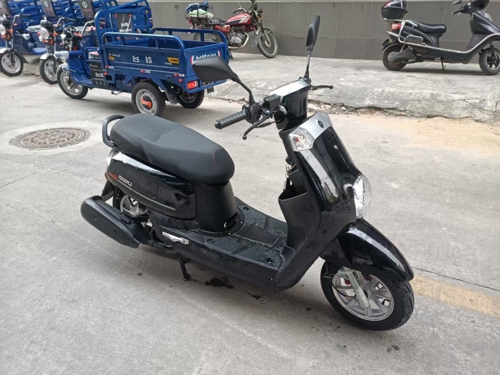 雅马哈酷奇100cc  有牌有证 证件齐全...
