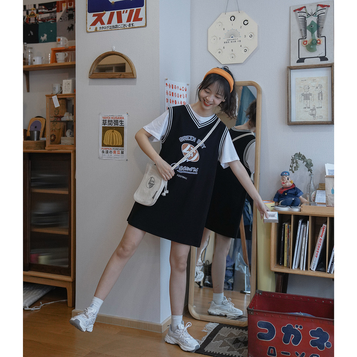 青蔷薇无袖连衣裙女春装2021年新款女运动...