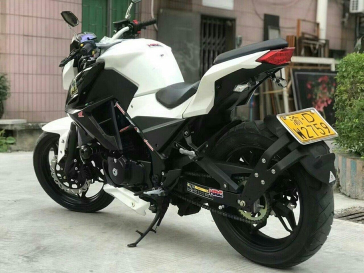 到一台枭风9号街车