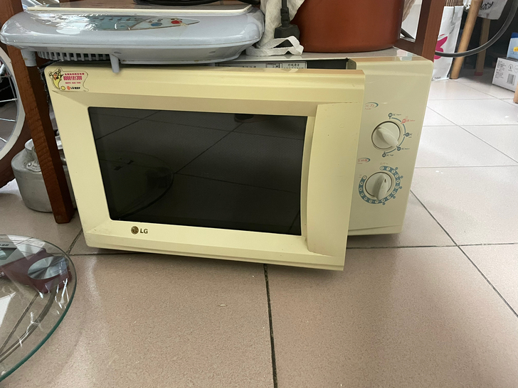 lg 微波炉 正常使用中