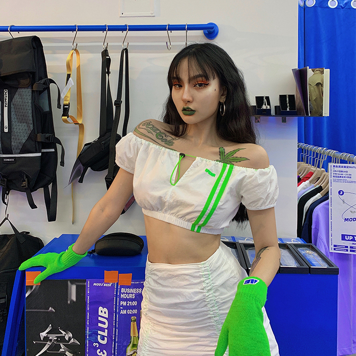 Nada原创港风套装女复古性感抹胸洋气高腰...