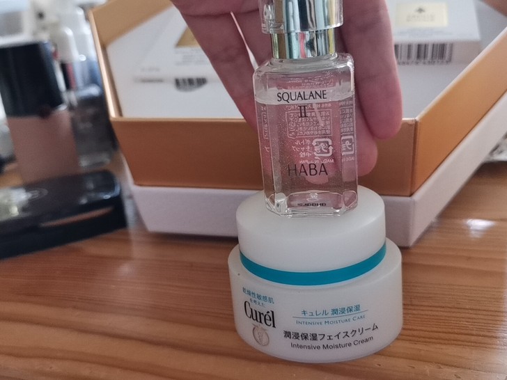 HABA精华油+珂润面霜,小红书攻略说是补...