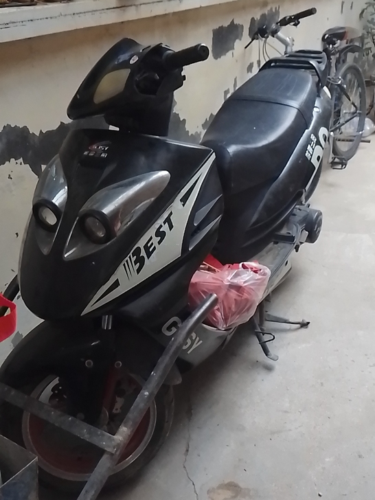 踏板 R9 150 发动机非常棒...