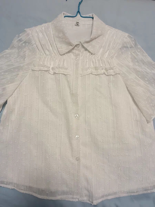 三木子家蕾丝雪纺衫 全新仅试穿  不太适合...