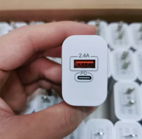 【3C认证】PD20W充电头USB+C双口...