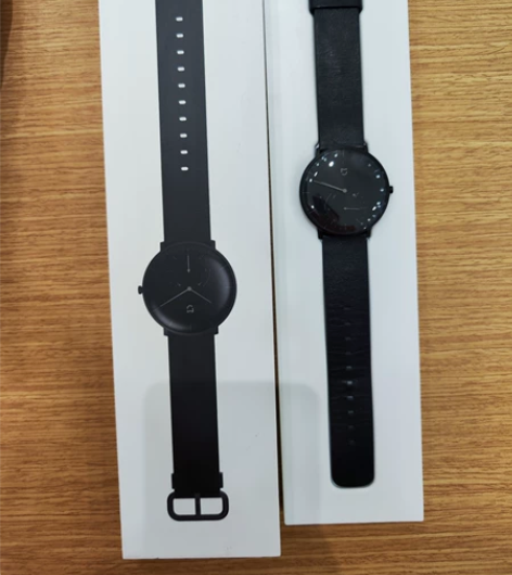 米家石英表,买回来一直没带,几乎全新,表带...