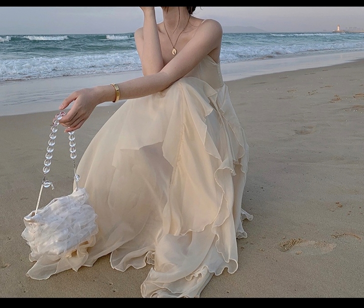 淘宝买的，因为裙子太多，所以穿不到。穿到1...
