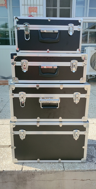 出售，定制各种板材型号铝合金航空箱，仪器箱...