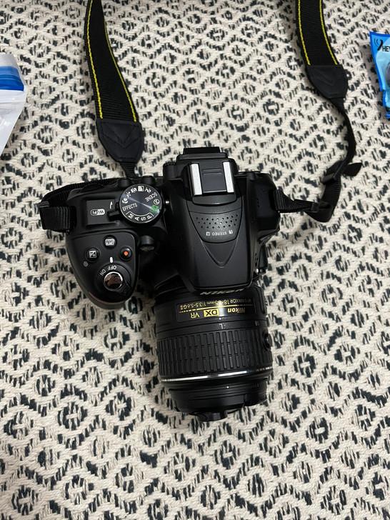 尼康D5300 9新 南京或无锡面交 。议...