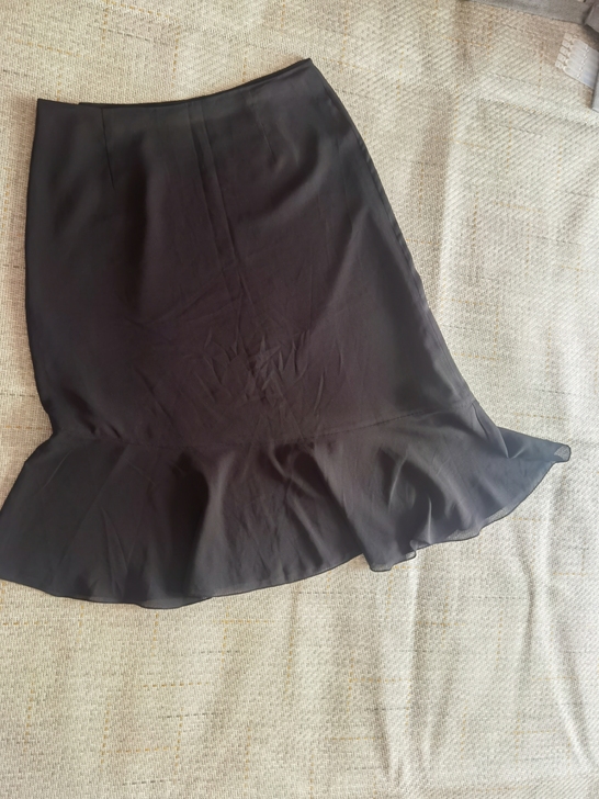 BETU鱼尾半身裙，没有穿过，170码的。...