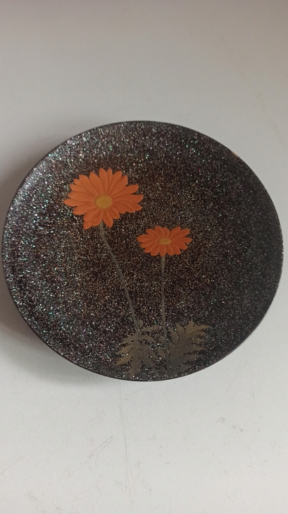 大漆洒螺甸彩绘雏菊纹小盘，满天星软螺钿，工...