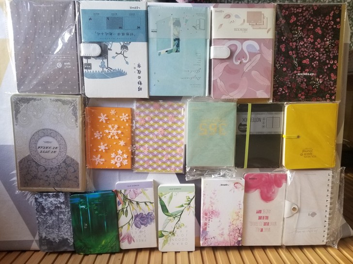 各种日记本，精装，车线，手账本，胶套本，外...