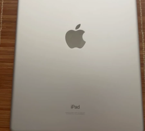闲置半年的ipad8，女生自用转卖 128...