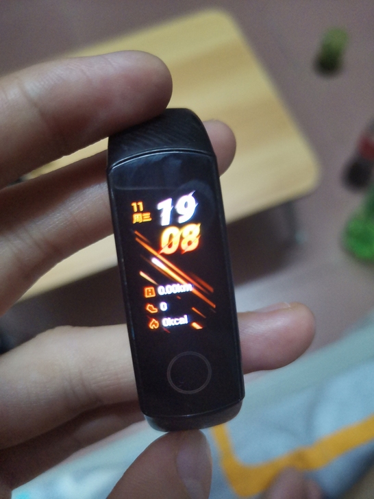 9成新 荣耀手环 5 NFC版 ...