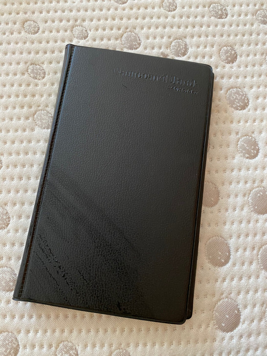 待取名片架 卡包 240张名片