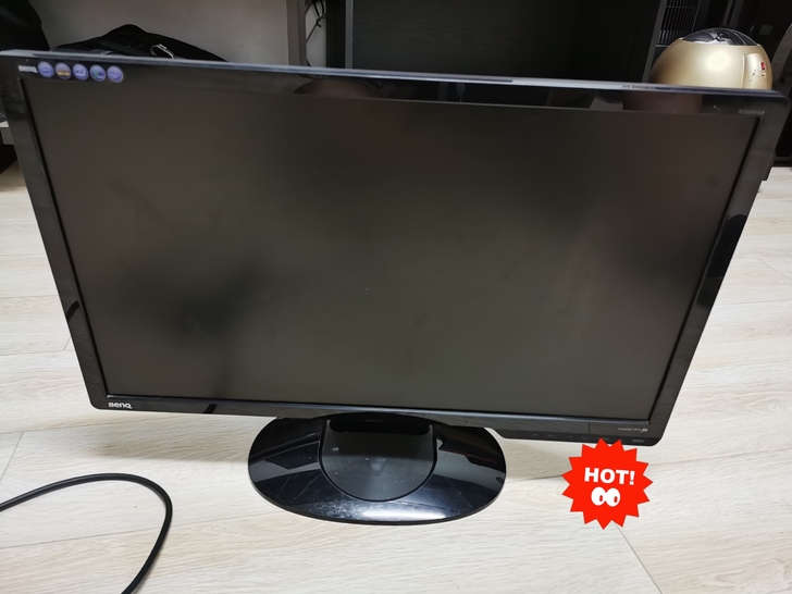 明基24寸显示器