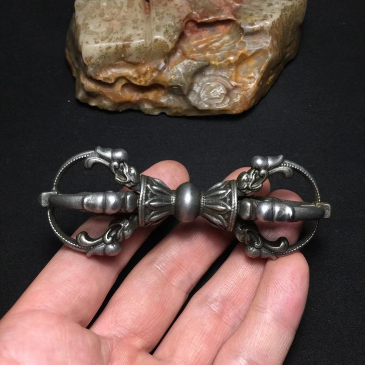 寒铁金刚杵，长10厘米，100出