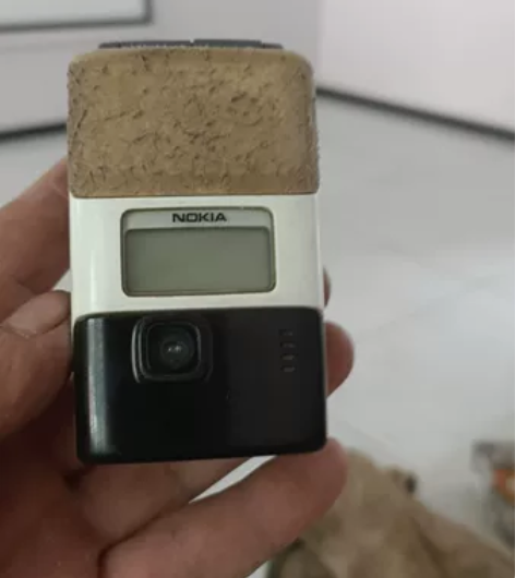 诺基亚N7200精美收藏手机一个。 没有电...