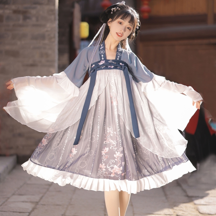 青衣初见原创汉服