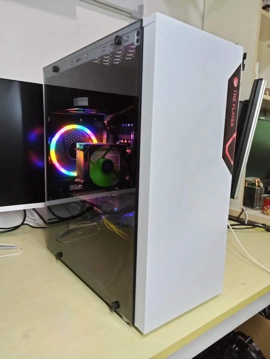I7I9级个人电脑高配台式电脑主机组装机游...