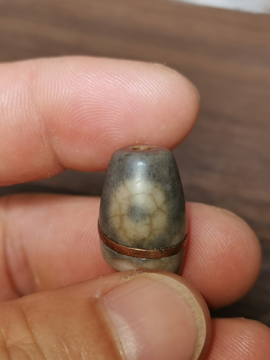 老断珠镶嵌工艺，眼完整包浆自然，尺寸2.0...