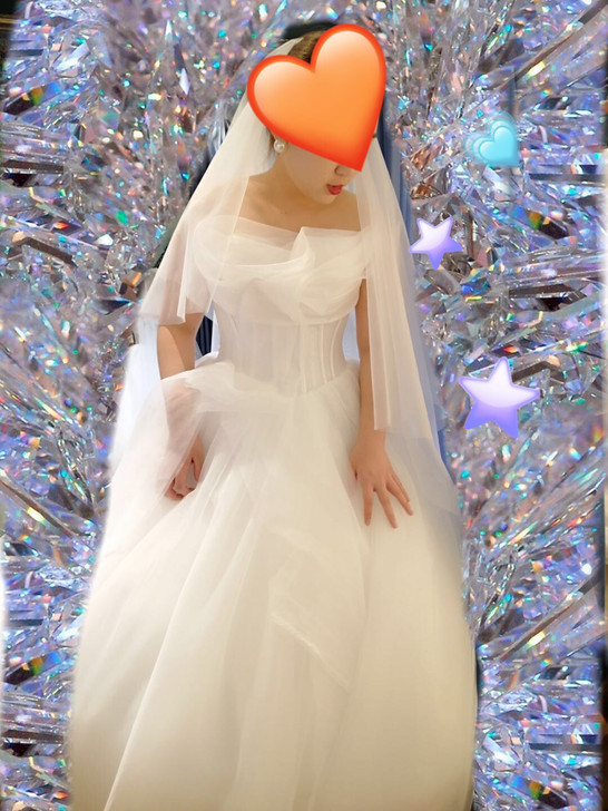 结婚在实体店定制的婚纱