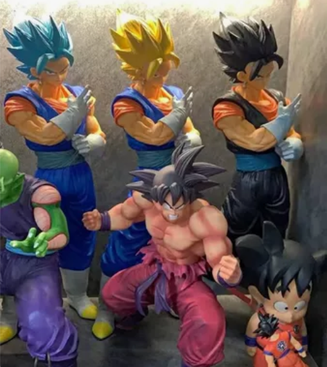 七龙珠孙悟空贝吉塔手办 朋友送的生日礼物,...