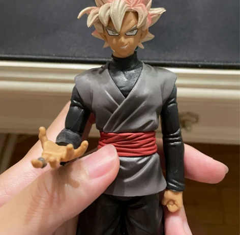 七龙珠手办桃红悟空,黑悟空,孙悟空,有盒子...