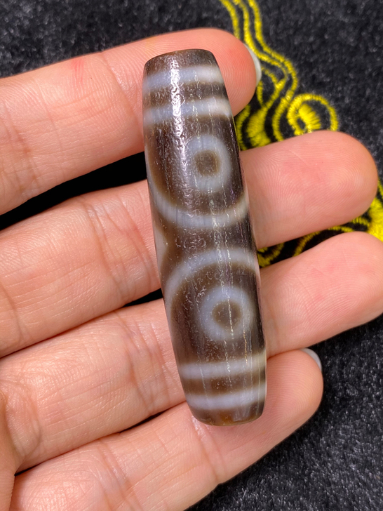 三眼天珠，寓意着财富，代表着福禄寿，具有增...