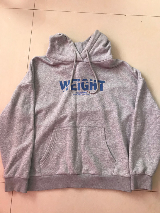 灰色薄绒卫衣 质量超好 便宜出。