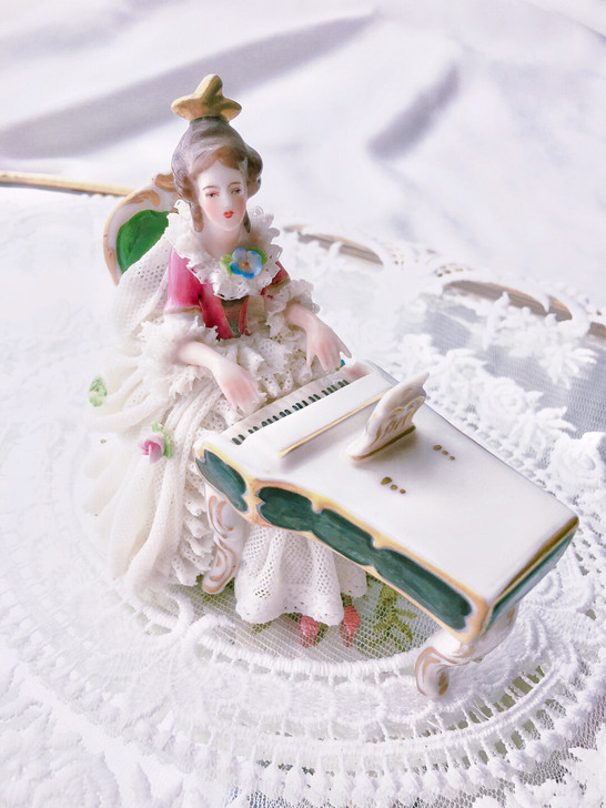 西洋vintage德国德累斯钢琴蕾丝瓷偶 ...