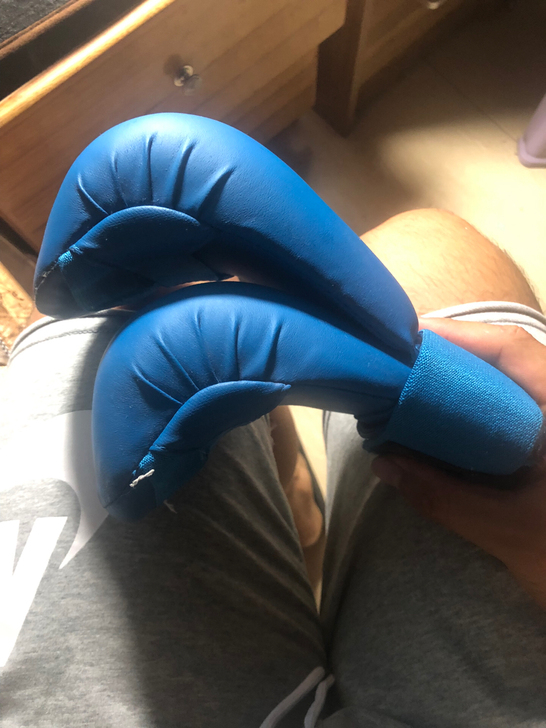 空手道万里堂拳套 没怎么用