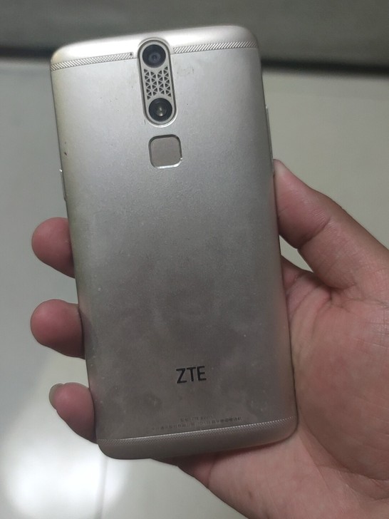 中兴天机手机2015版。