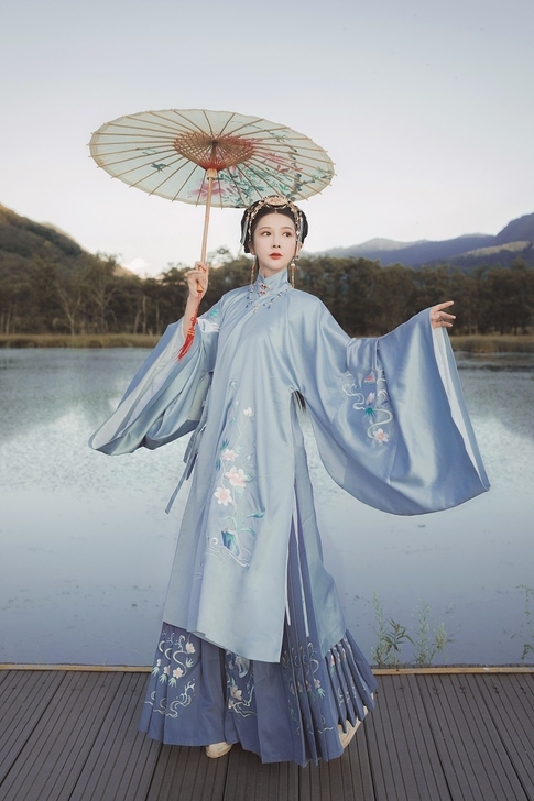 汉服，花神记原芸兰阁