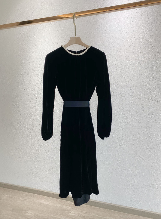 倦家 日单设计师 珍珠领收腰系带真丝连衣裙