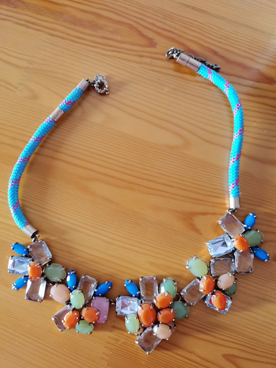 美国J家漂亮彩色宝石项链，0311。99新...