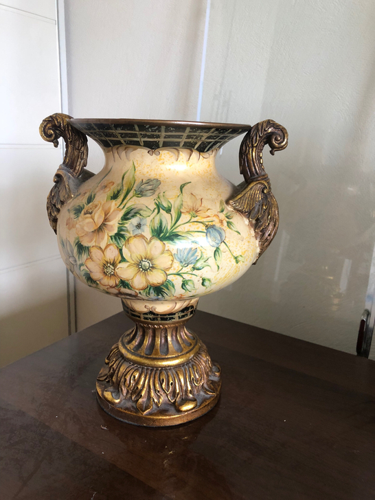 树脂花瓶丶天然大理石花瓶50一个，西丽自提