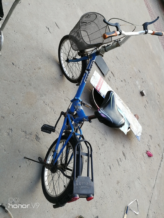 折叠自行车,前后轮胎全新。垦利自取二手不退...