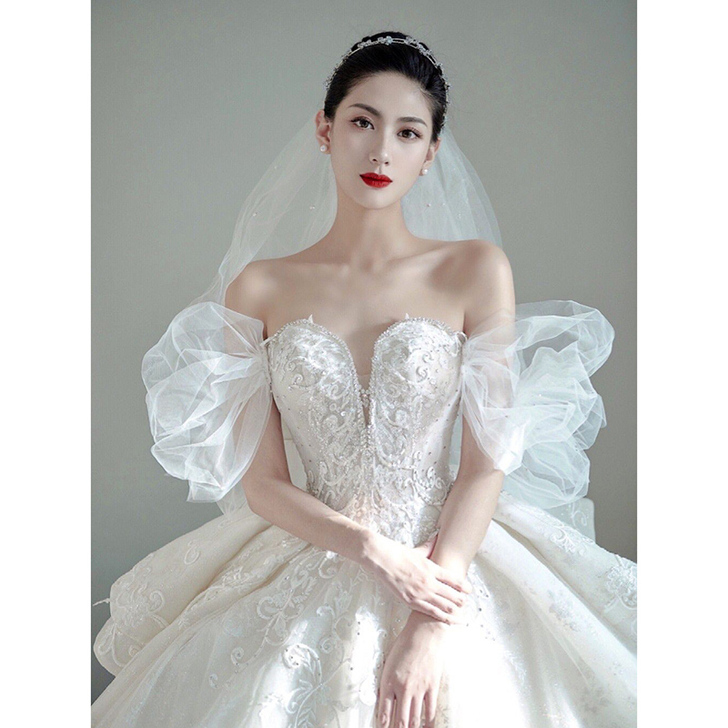 婚纱L码 齐地款 上身20分钟 几乎全新 ...