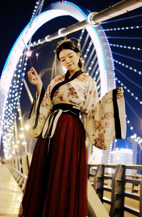 远山乔汉服【暗香疏影】原创设计 广袖交领齐...