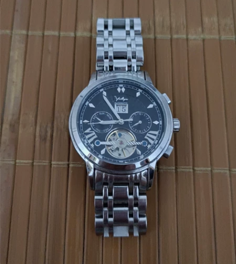 亚地亚机械腕表！几乎全新！ 感兴趣的话点“...