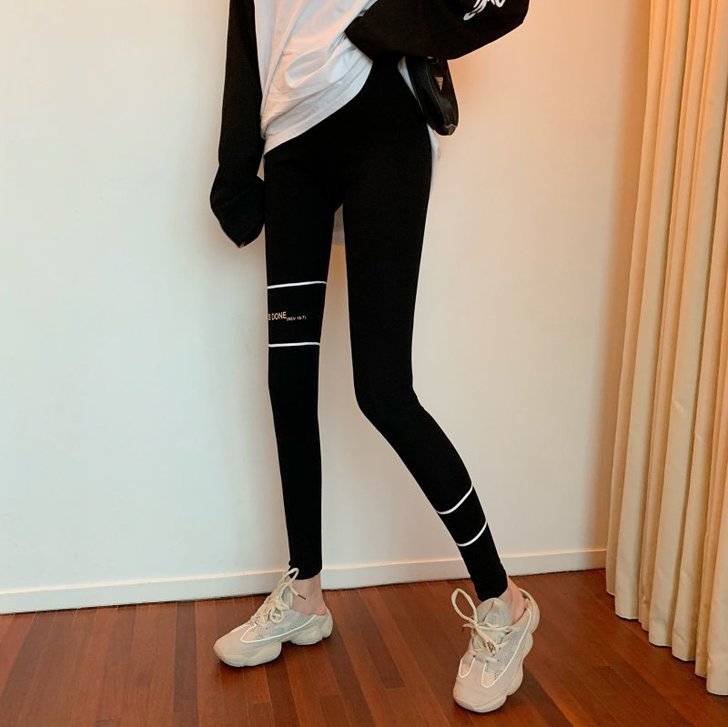 2020年新款百搭字母印花弹力小脚裤外穿打...