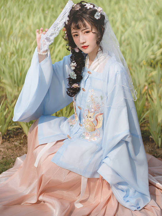 花神记##amp；mdash；松鼠牡丹汉服...