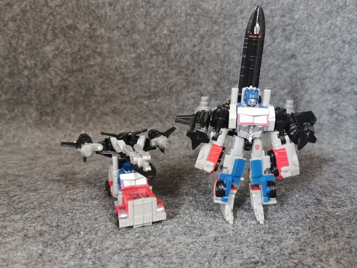 孩之宝变形金刚传奇级天火擎天柱